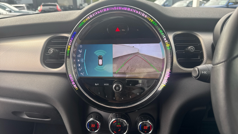 MINI Hatchback 1.5 Cooper Exclusive 5dr Auto Petrol Hatchback